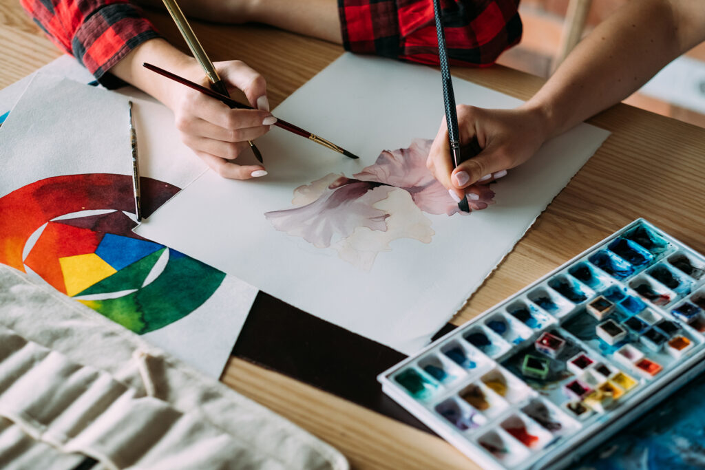 Creating art at FMCC